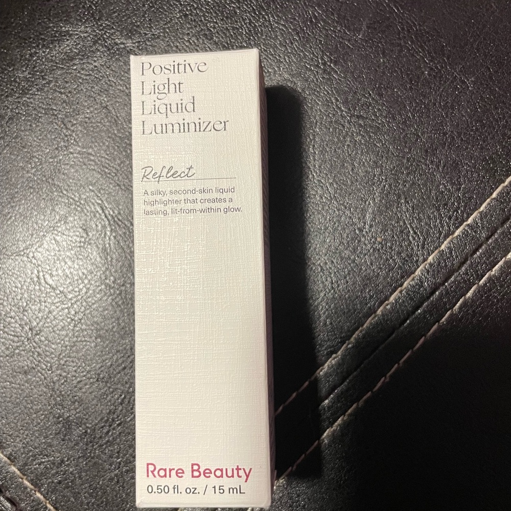 Rare Beauty Positive Light Liquid Luminizer - Reflect